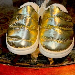 STARS ABOVE house shoes (NEW)